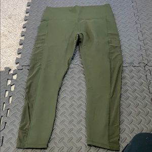 Fabletics olive green mila pocket capris